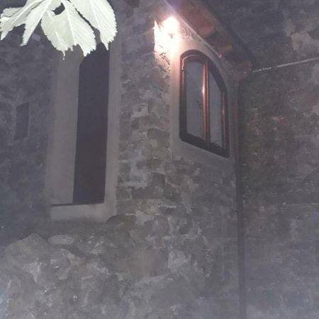 Moki Apricale Villa Екстериор снимка