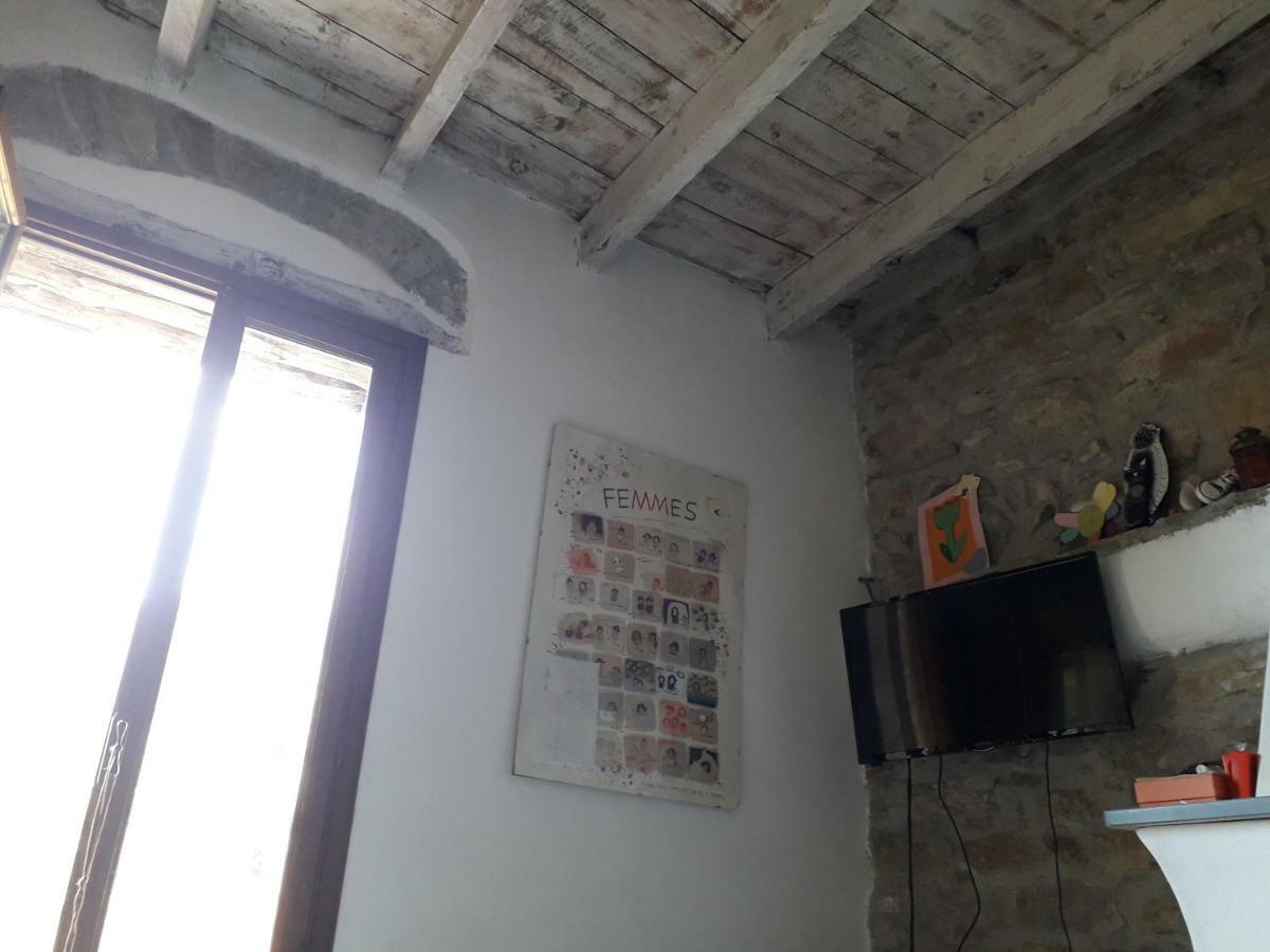 Moki Apricale Villa Екстериор снимка